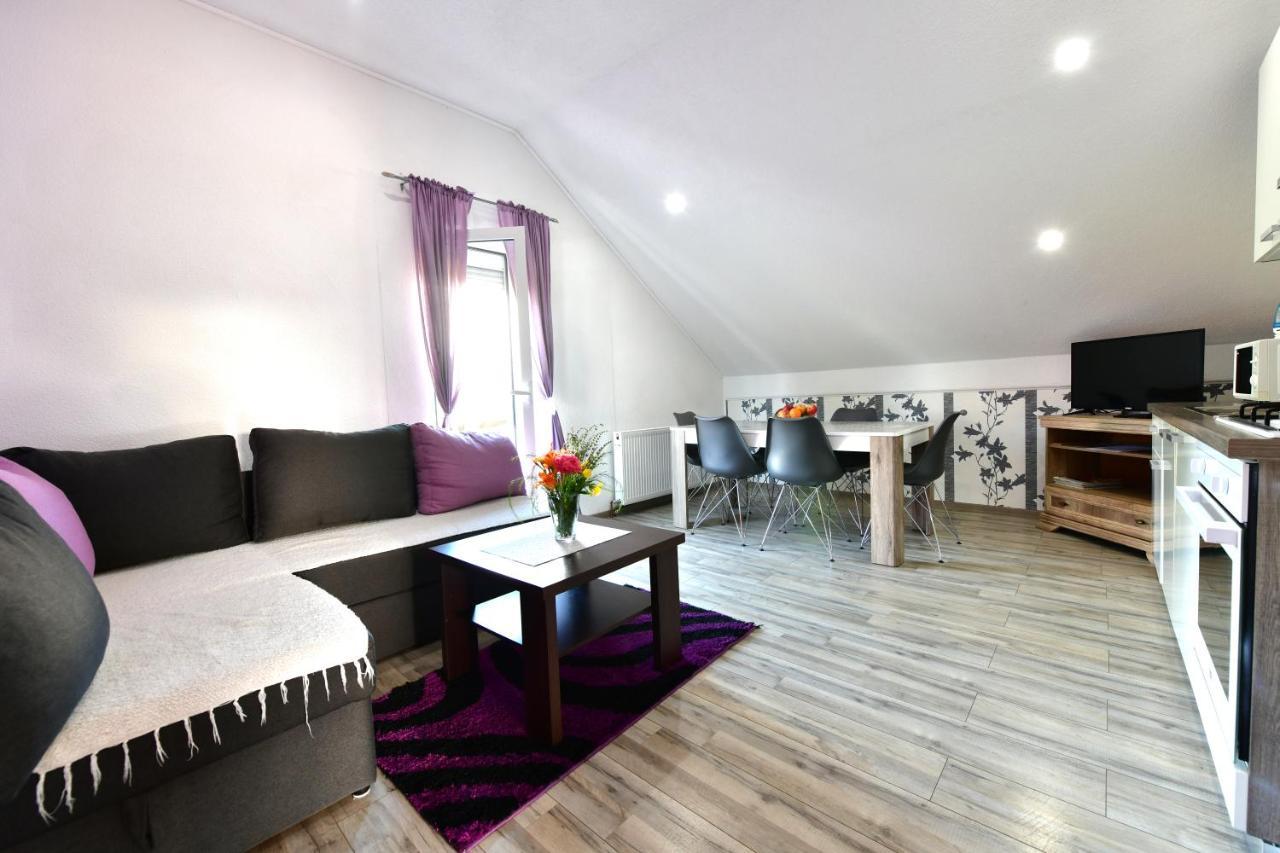 Lavanda Farm Apartmani Rakovica Eksteriør bilde