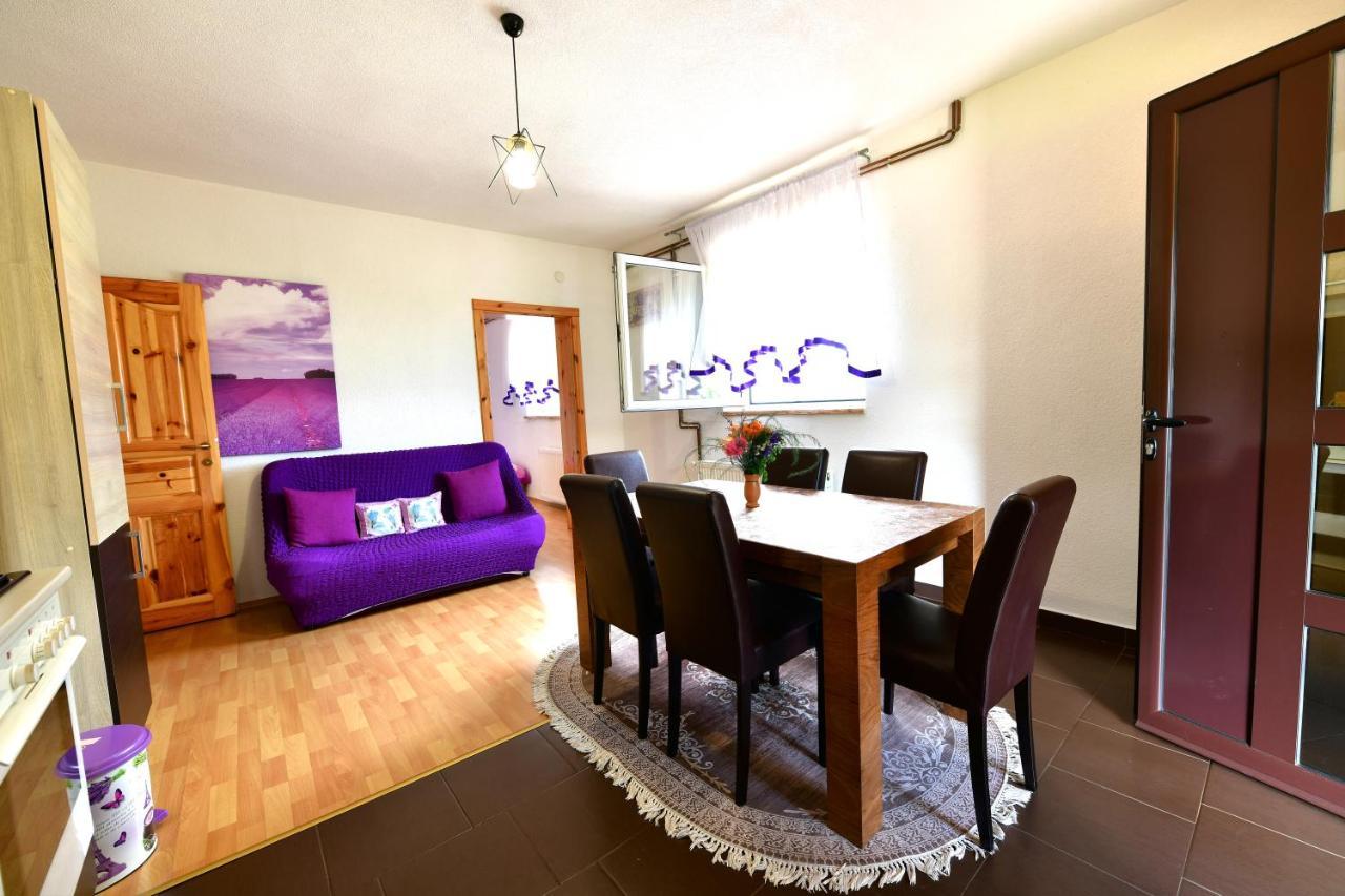 Lavanda Farm Apartmani Rakovica Eksteriør bilde